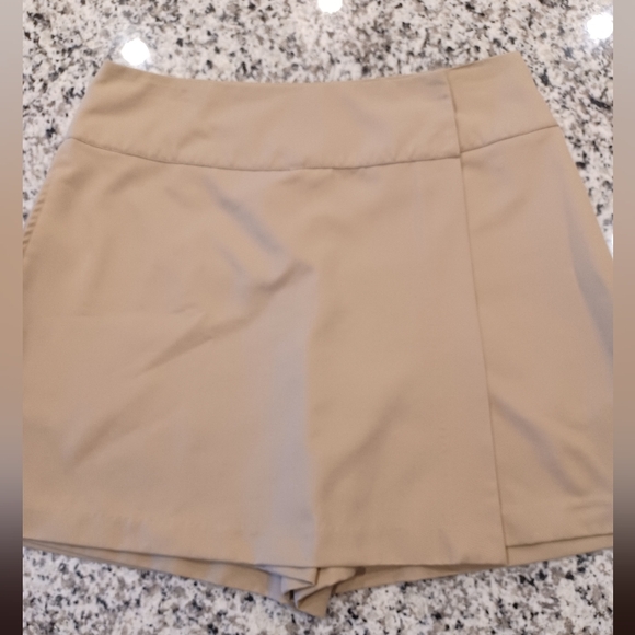Golf skort - Picture 1 of 11